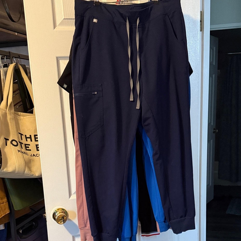 Figs navy Jogger Pants